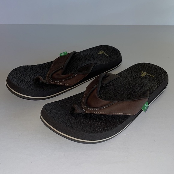 Sanuk Beer Cozy Brown Leather Upper Strap Flip Flops - Picture 4 of 10